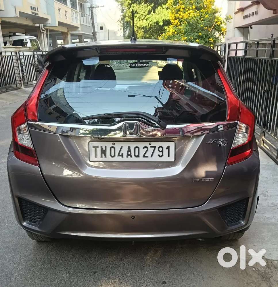 Honda Jazz 2015 Petrol 75000 Km Driven