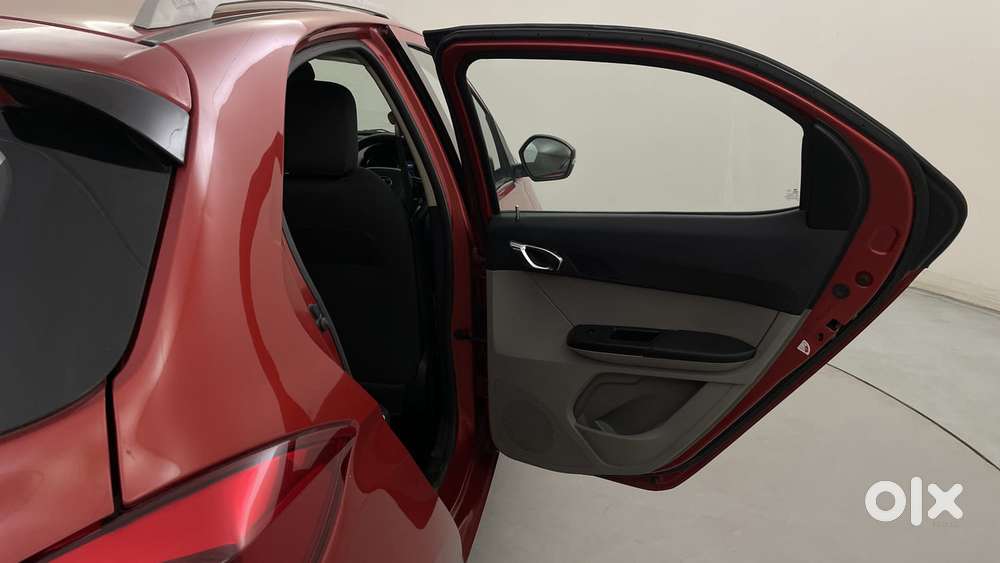 Tata Tiago Xz, 2017, Petrol