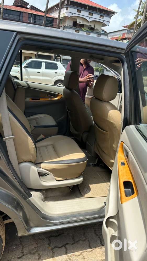 Toyota Innova 2012 Diesel