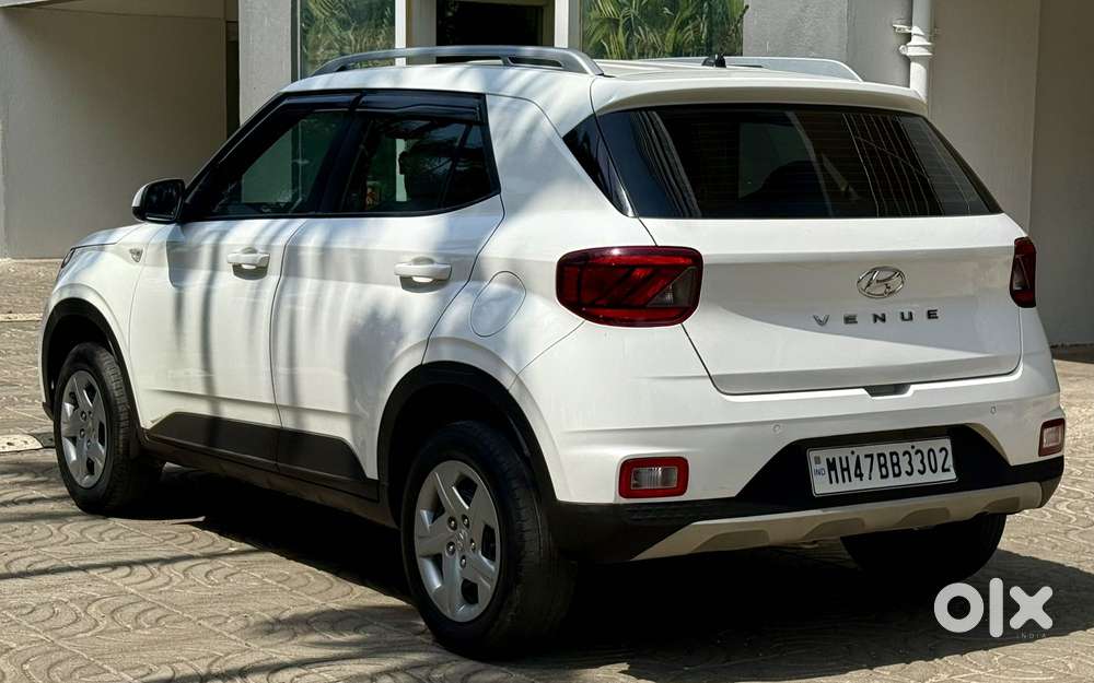 Hyundai Venue 1.2 S (o), 2021, Petrol