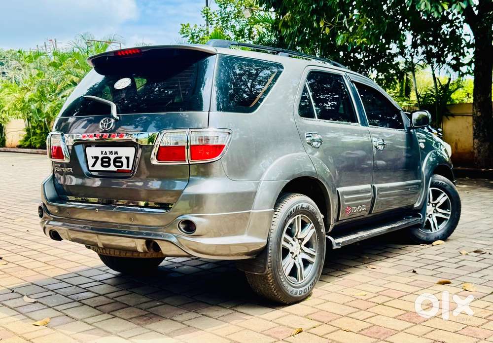 Toyota Fortuner 3.0 4x2 Automatic, 2010, Diesel