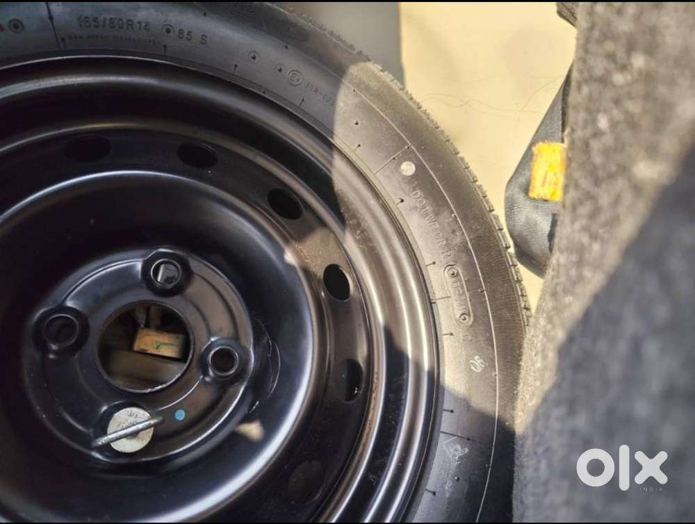 Maruti Suzuki Swift Vxi + Manual, 2015, Petrol