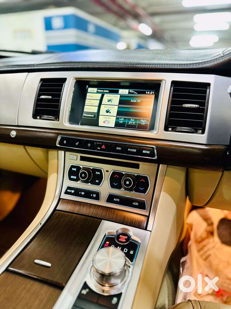 Jaguar Xf Petrol 2.0, 2014, Petrol