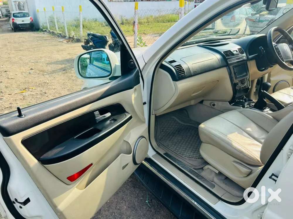 Mahindra Rexton 2015 Diesel 68000 Km Driven