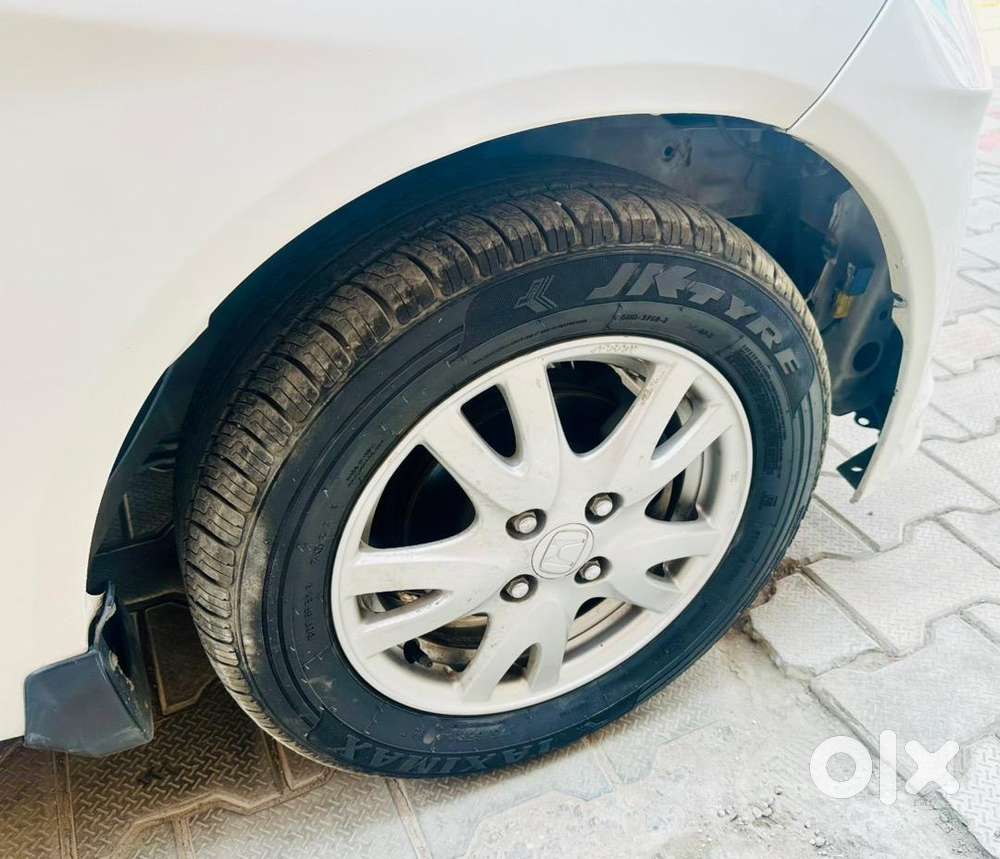 Honda Brio 2016 Vx 1.2 At Petrol Well Maintained