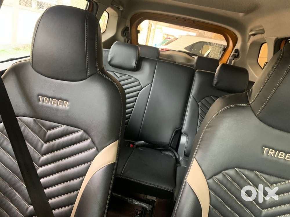 7 Seater With 22 Km/liter Mileage.(check Photos)