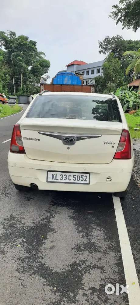 Mahindra E Verito 2011 Diesel 105000 Km Driven