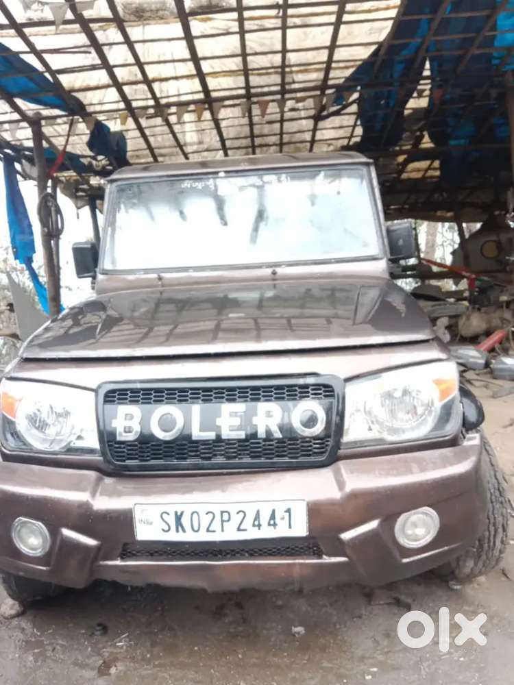 Mahindra Bolero Bs4 New Ceat Tayre