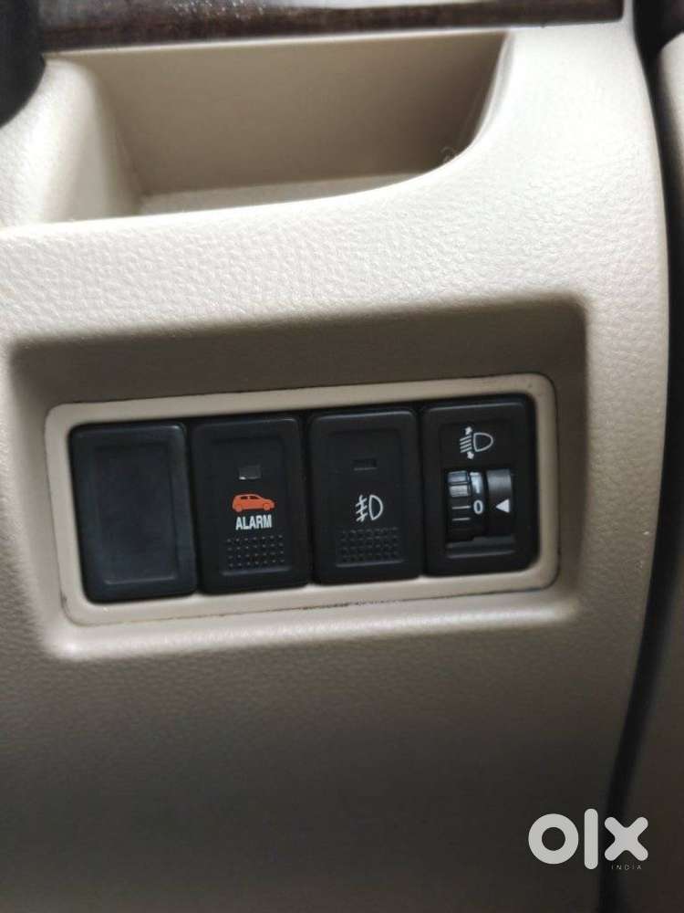 Maruti Suzuki Swift Dzire Vxi(o) Mt, 2016, Petrol