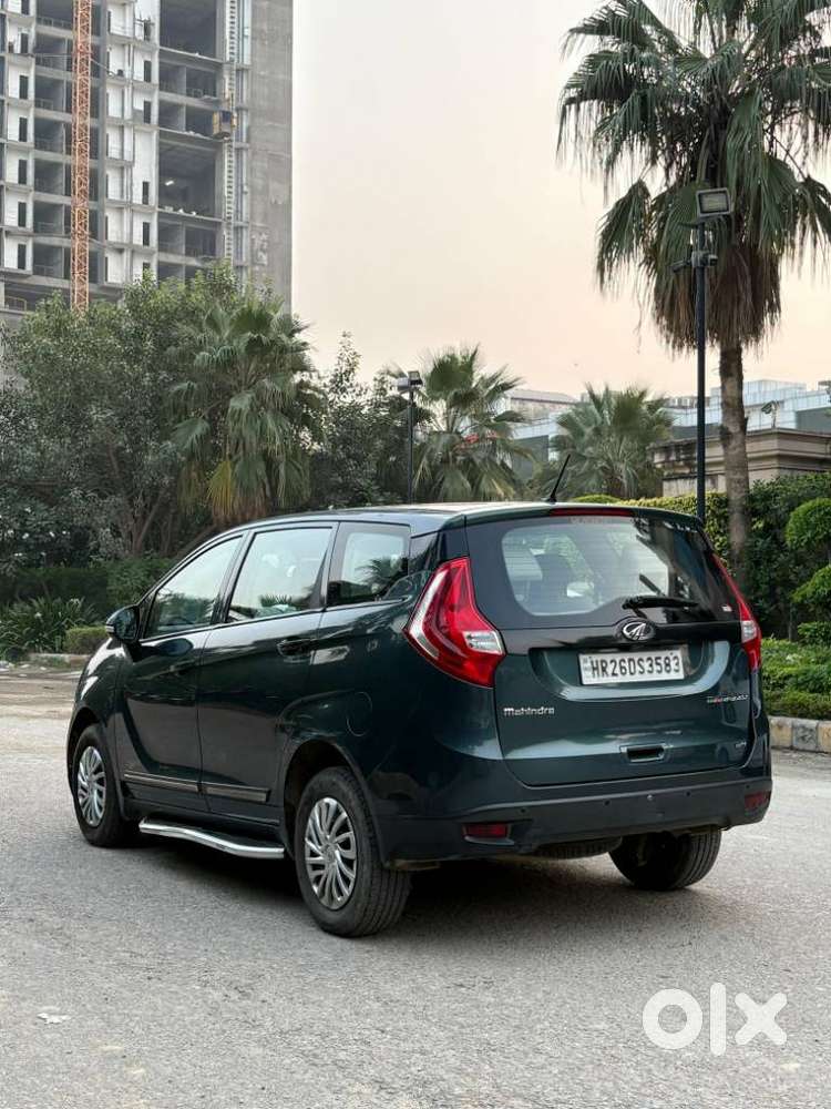 Mahindra Marazzo M4, 2018, Diesel