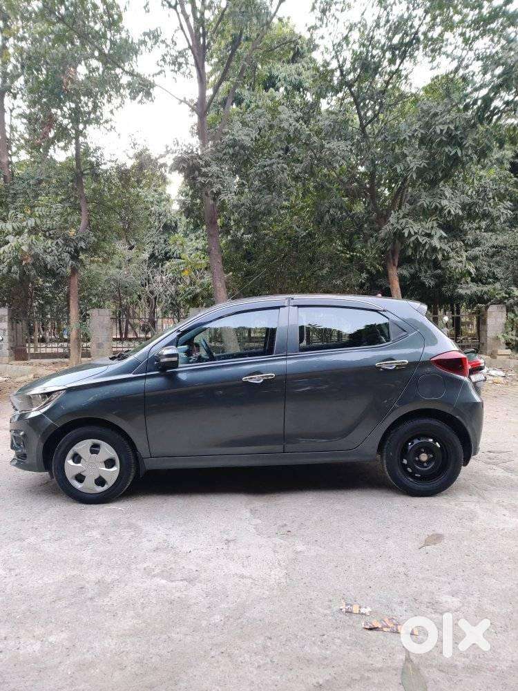 Tata Tiago 1.05 Revotorq Xt Option, 2021, Petrol