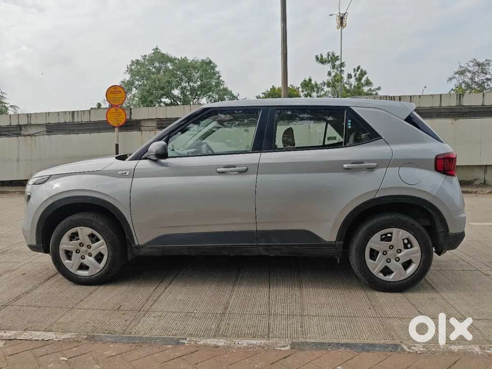 Hyundai Venue E 1.2 Petrol, 2019, Petrol
