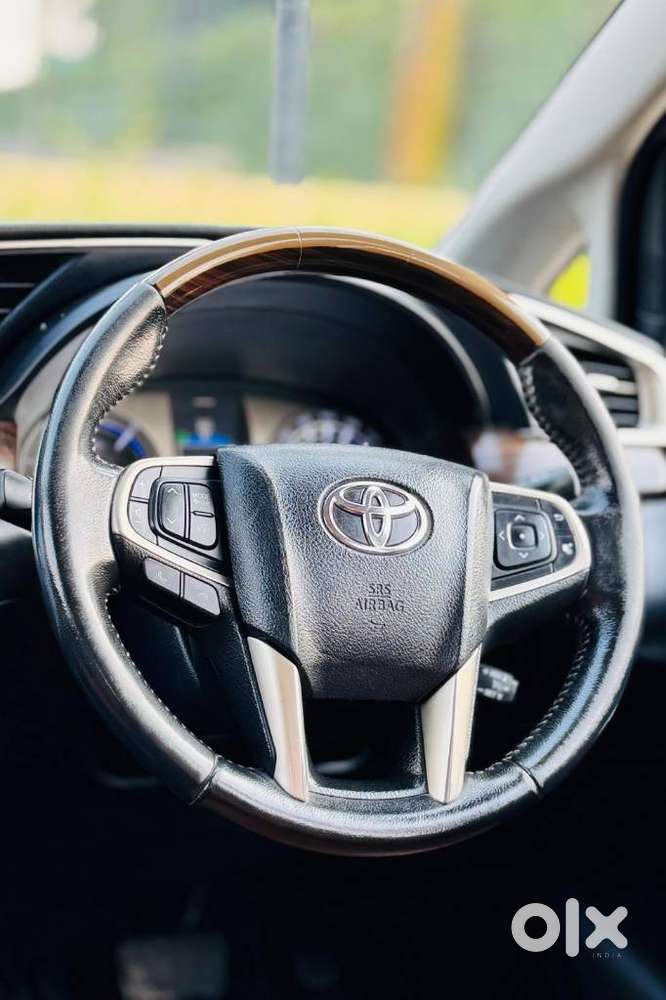 Toyota Innova Crysta 2.8 Z, 2016, Diesel