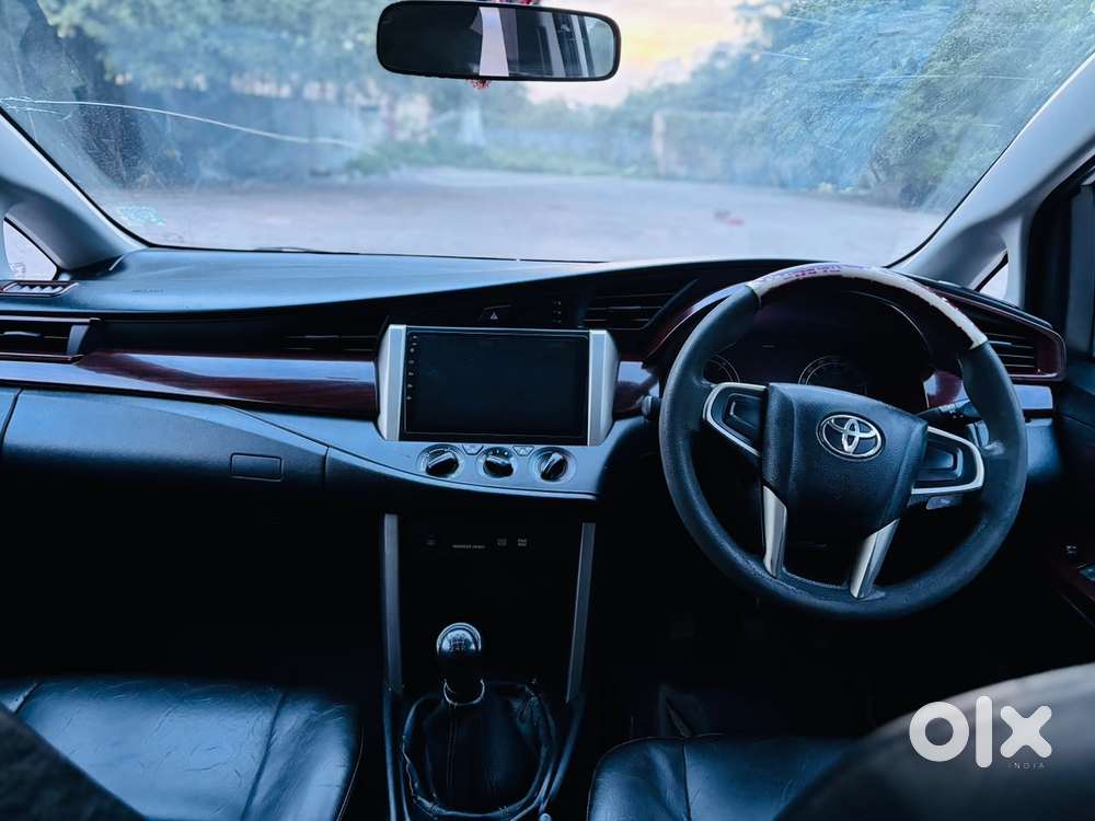Toyota Innova Crysta 2.4 G Mt, 2017, Diesel