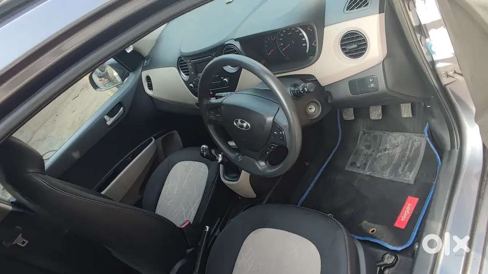 Hyundai Grand I10 2015 Diesel 120000 Km Driven