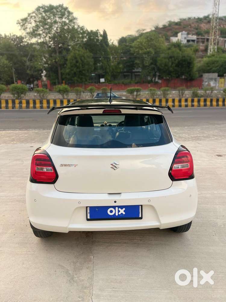 Maruti Suzuki Swift Vxi + Manual, 2023, Petrol
