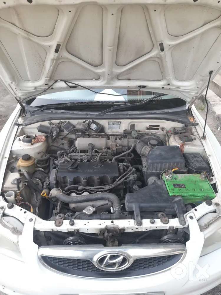 Hyundai Accent ( Petrol + Cng )