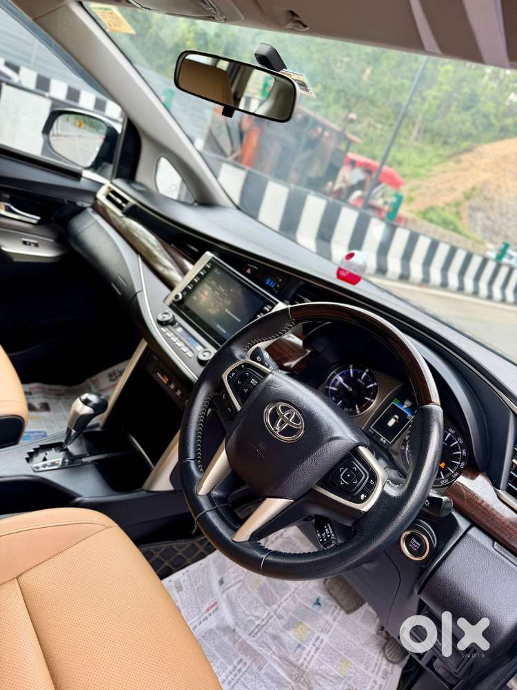 Toyota Innova Crysta [2020-ongoing] 2.4 Zx At 7 Str, 2022, Diesel