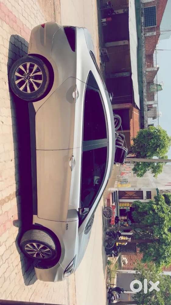 2014 मॉडल
 Second Owner
 87,000 Km Driven
 Engine और Performance