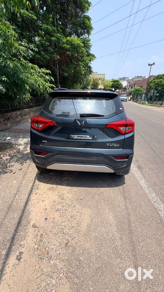 Mahindra Xuv300 Turbosport 2022 Petrol Well Maintained