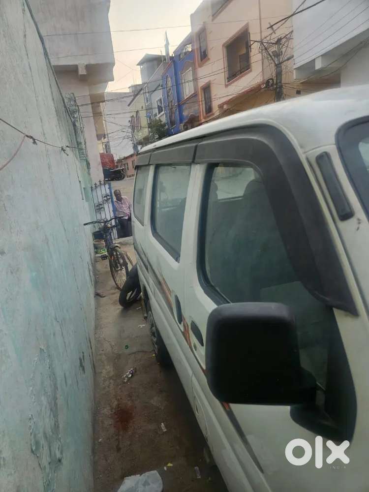 Maruti Suzuki Eeco 5 Setters