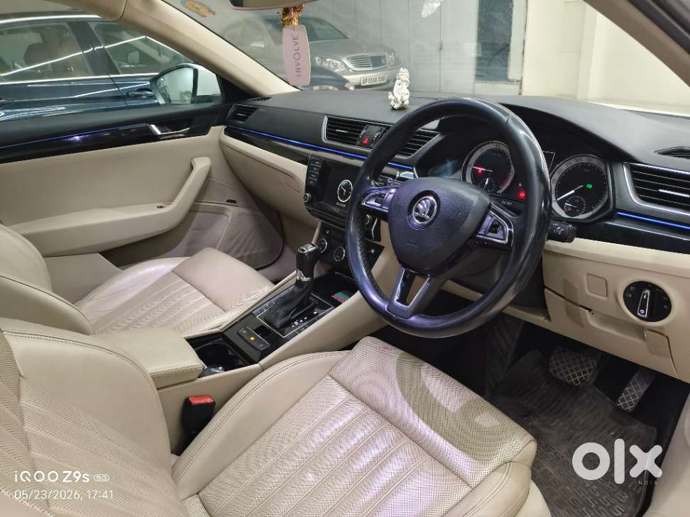 Skoda Superb L&k 2.0 Tdi At, 2016, Diesel