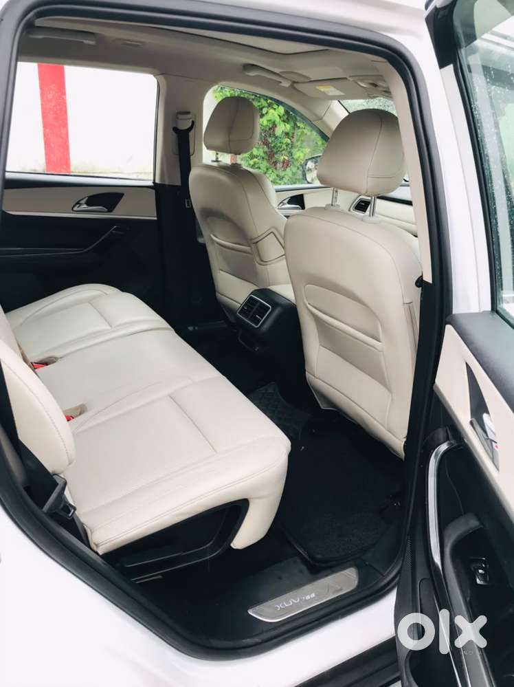 Mahindra Xuv700 2.2 Ax 7 Diesel Mt Luxury Pack Str, 2022, Diesel