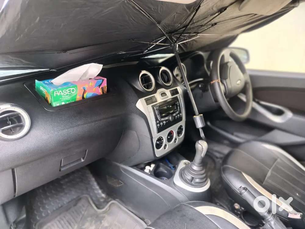 Ford Figo Petrol Zxi 2011