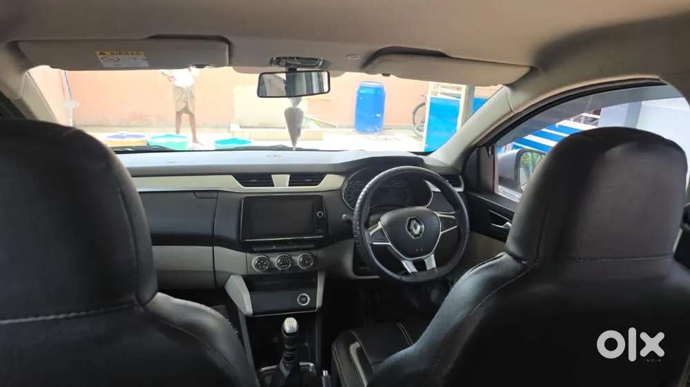 2019 Renault Triber 1.0 Rxz 51000kml Showroom Service