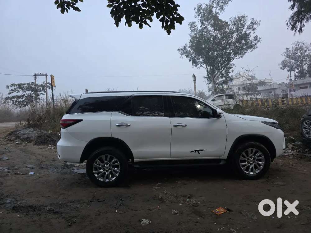 Toyota Fortuner Diesel 2018 Variant
