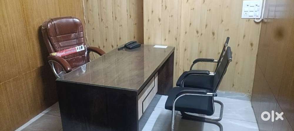 1000 Sq Ft Fully Furnished Office for Rent | Main Kargi Chowk