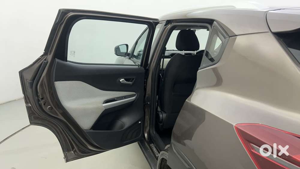 Nissan Magnite 1.0 Xv Turbo Cvt, 2021, Petrol