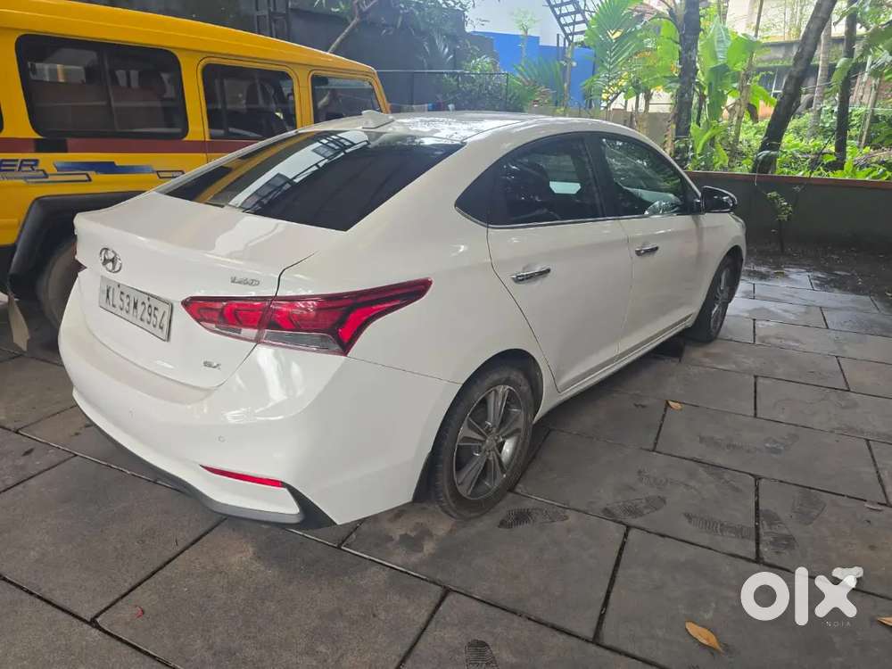 Full Option Verna 2017 Diesel Manual 195000 Km First Negotioble