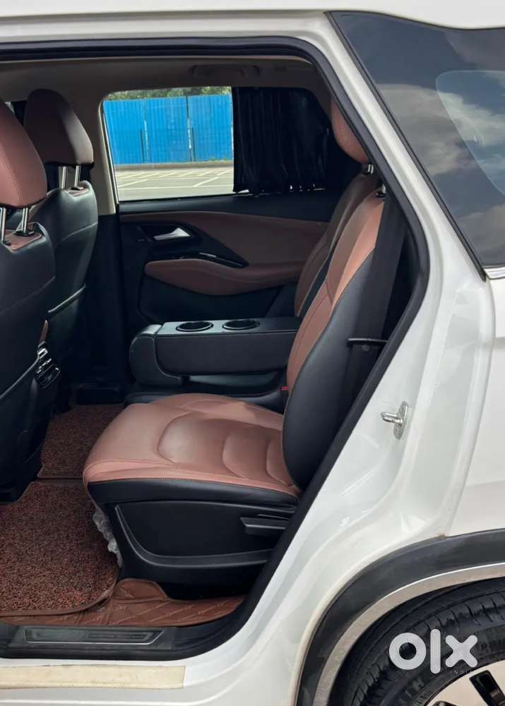 Mg Hector Plus Savvy Pro 1.5 Turbo Petrol Cvt 6 Str, 2023, Petrol