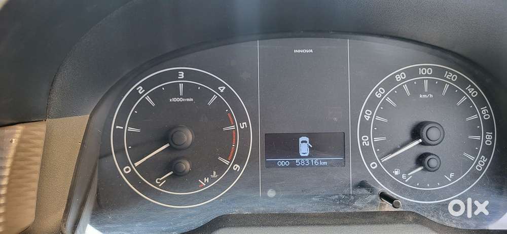 Toyota Innova Crysta 2.4 G Mt, 2022, Diesel