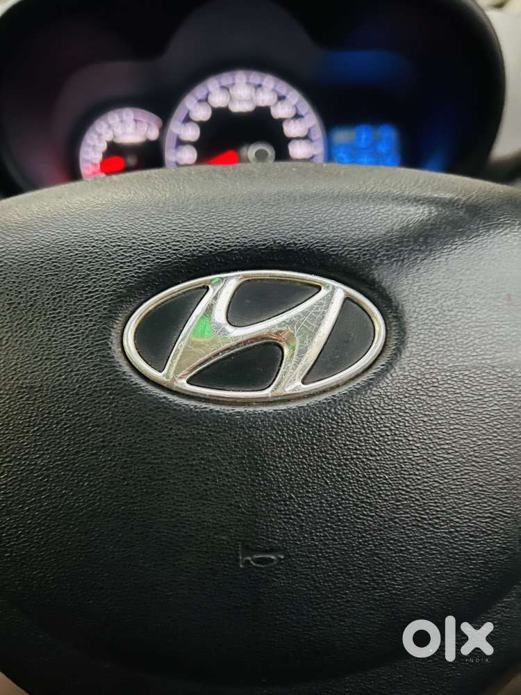 Hyundai I10 Asta Sunroof At, 2013, Petrol