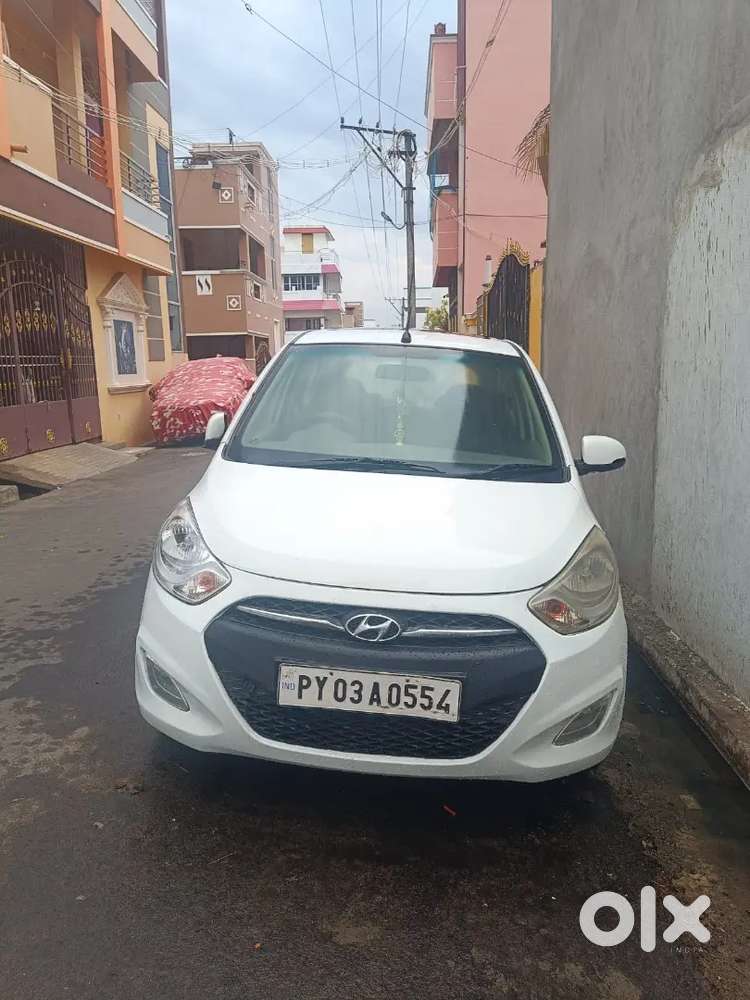 Hyundai I10 Asta 2012 Petrol Top End With Sun Roof