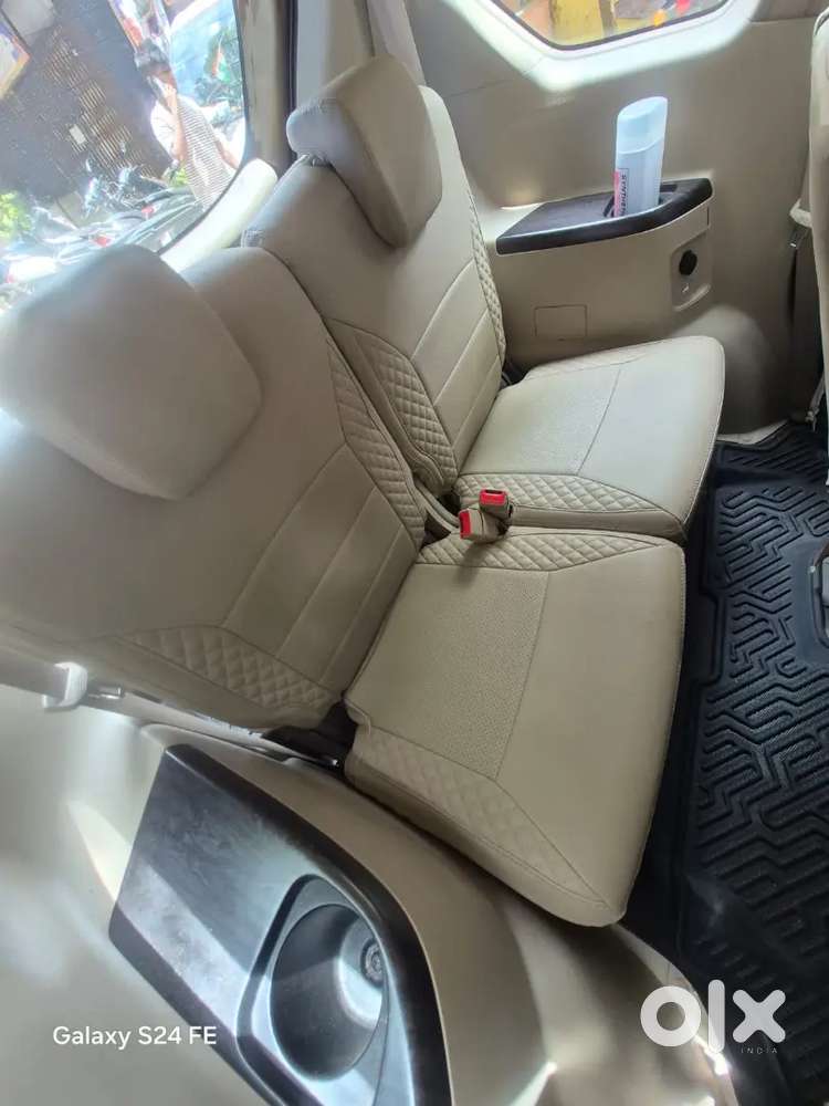 Maruti Suzuki Ertiga Zxi 2023 Petrol Automatic