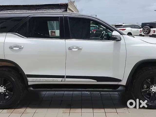 Toyota Fortuner Legender 2015