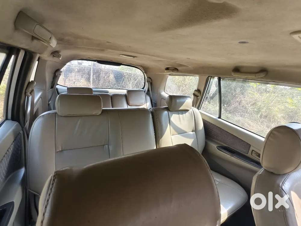 Toyota Innova 2011 Diesel Well Maintained