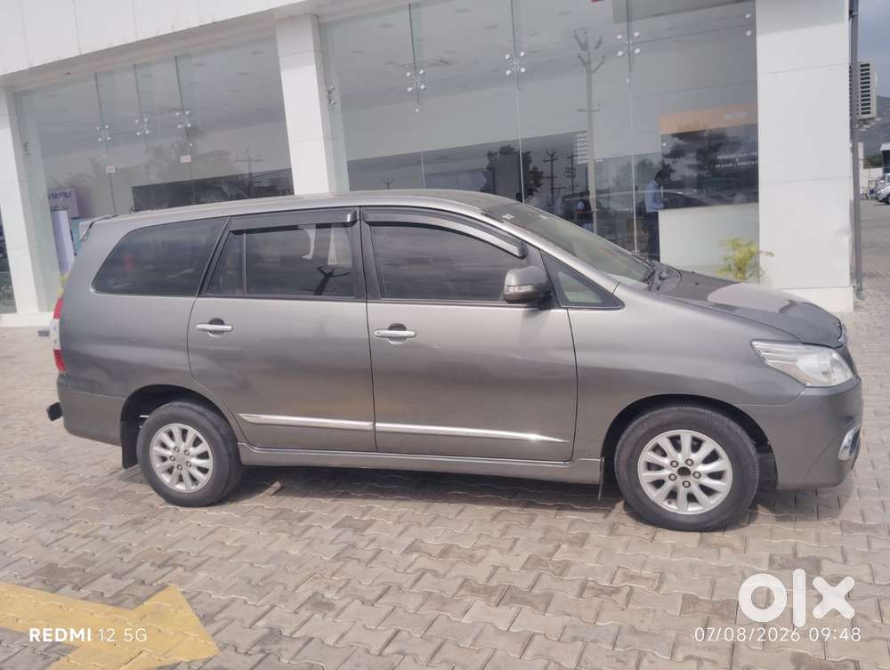 Toyota Innova 2.5 Zx Diesel 7 Seater Bsiii, 2014, Diesel
