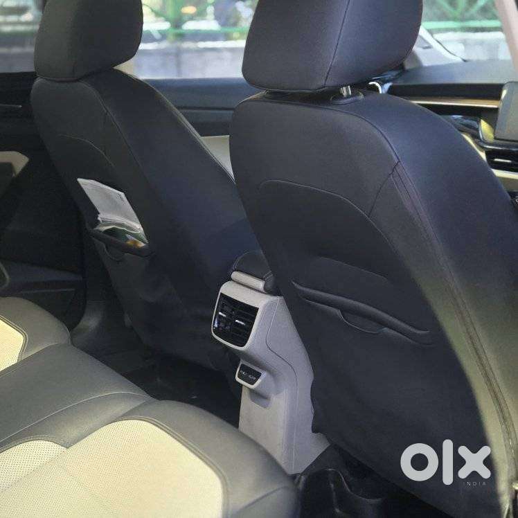 Skoda Slavia, 2023, Petrol