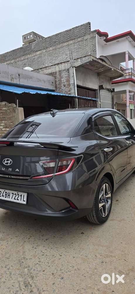 Hyundai Aura 2024 Cng & Hybrids Well Maintained