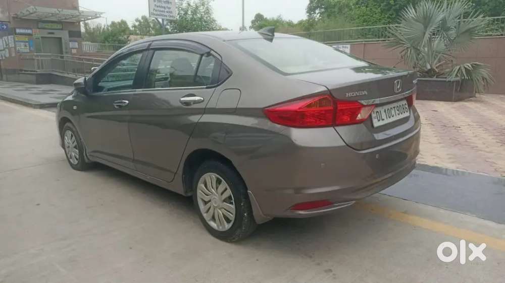 Honda City V At 2016
