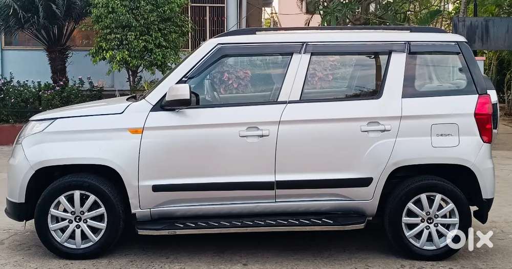 Well Maintained  Mahindra  Tuv-300t6+ Seems To Be Brand New Top Model