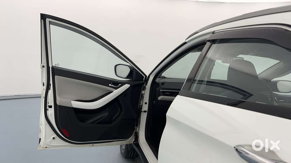 Tata Nexon Creative 1.2 Revotron Petrol 6 Amt, 2023, Petrol