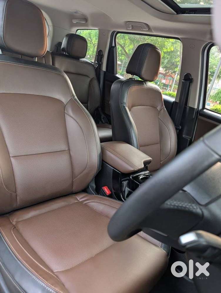 Mahindra Scorpio-n 2.0 Z8 Petrol Mt 7 Str, 2024, Petrol