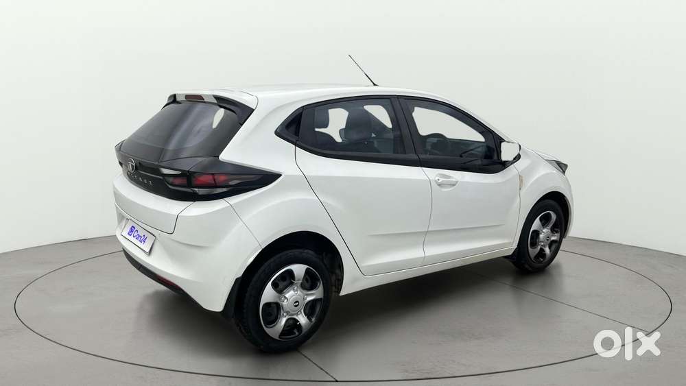 Tata Altroz Xm Plus Petrol, 2023, Petrol