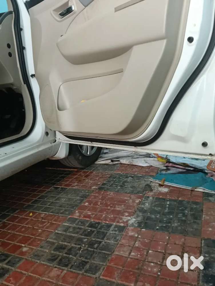 Maruti Suzuki Ertiga 2016 Petrol 51000 Km Driven