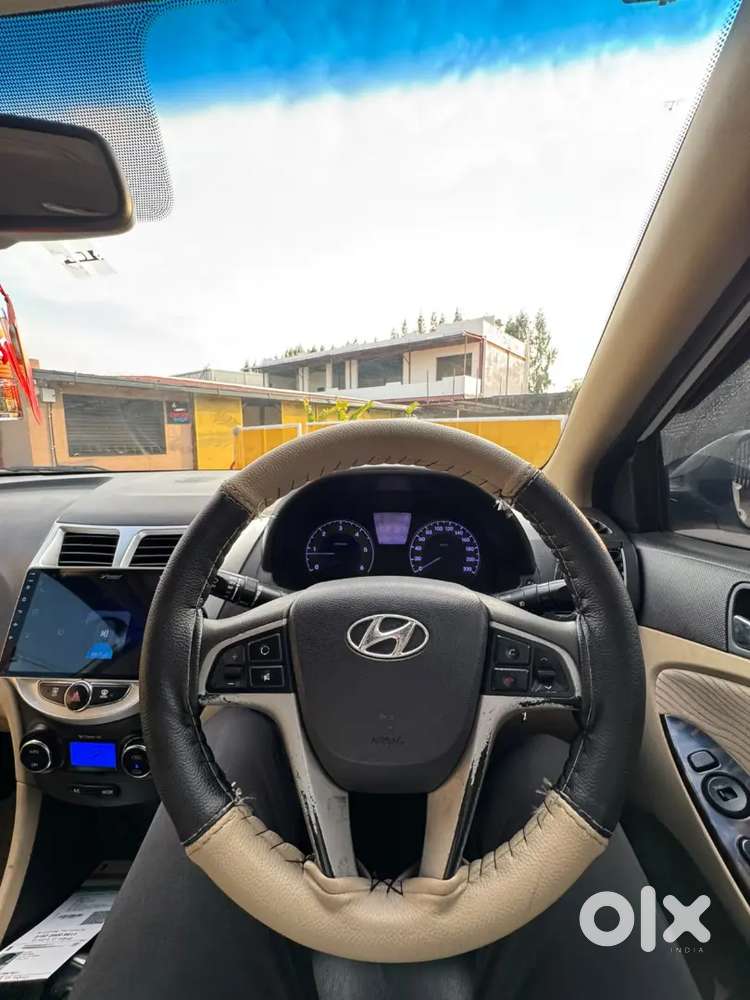 Hyundai Verna Fluidic 1.6 2011